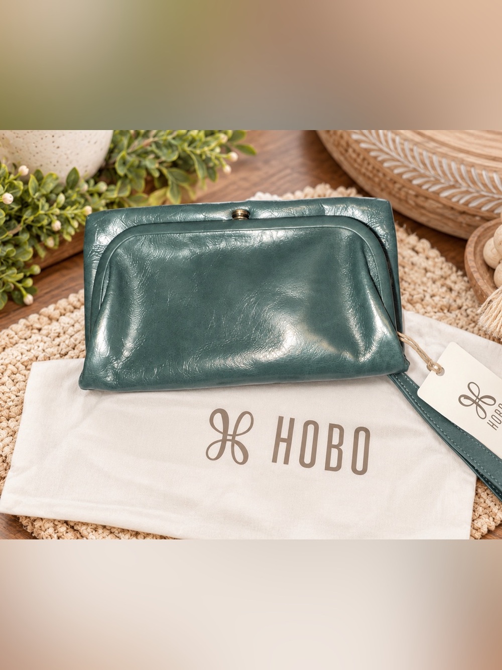 NWT HOBO Lauren Wristlet Sage Leaf Leather Clutch Retail $168